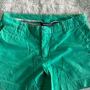 Patagonia chino shorts, women’s size 4.